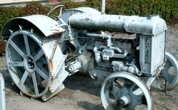  Fordson model F traktor