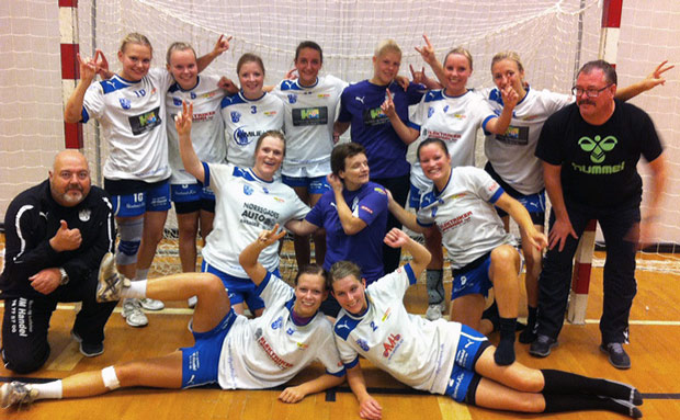 SIF/Ansager Jyllandsserie Damer efter sejren i Vejle Cup
