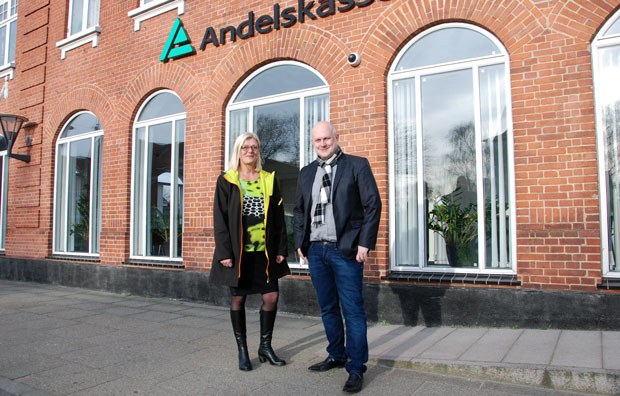Filialdirektør Joan Nielsen og adm. direktør Lars Guldager Dyhr foran Dyhr Medias nye hjemmebane