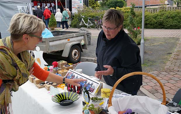 Foto er fra kræmmermarked på Mariefestival i 2013