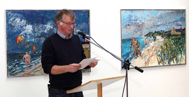 Peder Hårby fra Holstebro Kunstmuseum holdt en "kantet" åbningstale