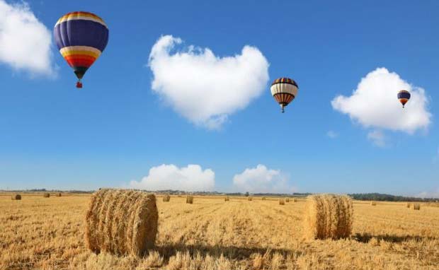 Nu kan du blive viet i en luftballon svævende over et af de mange naturområder i Varde Kommune
