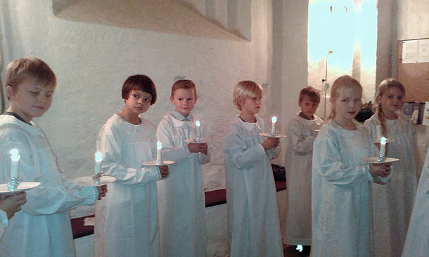 Fredag den 5. februar kl. 17.00 er der lysgudstjeneste i Ansager Kirke med ninikonfirmanderne