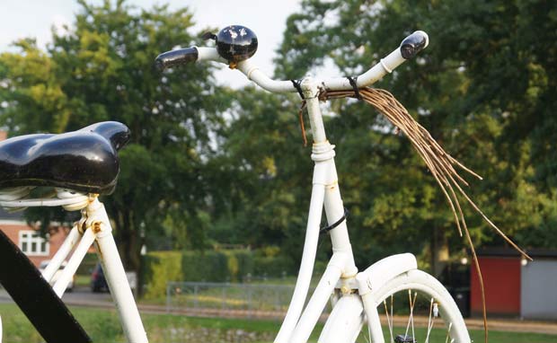 Ærgerlig hærværk på cykelskulpturen