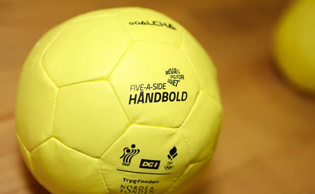 Der spilles med en speciel Five-a-side Håndbold til det nye tiltag i klubben