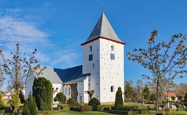 Kirken i Ansager åbner igen med gudstjeneste skærtorsdag den 21. maj 2020 kl. 10.30