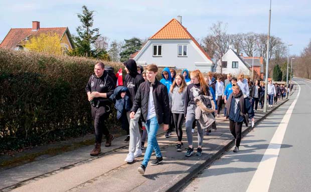 I år har Patrick gået 1.600 kilometer når han når frem til Esbjerg. Ansager ligger to etaper fra målet. Turen begyndte i Nexø på Bornholm, videre til København, og derfra gennem landet frem mod målstregen i Esbjerg.