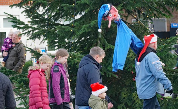 Igen i år forsøger børnene at finde Julemanden