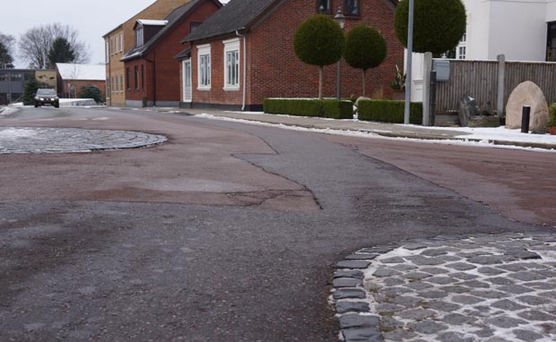 Tidligst i 2025 kommer der nyt asfalt på Østergade